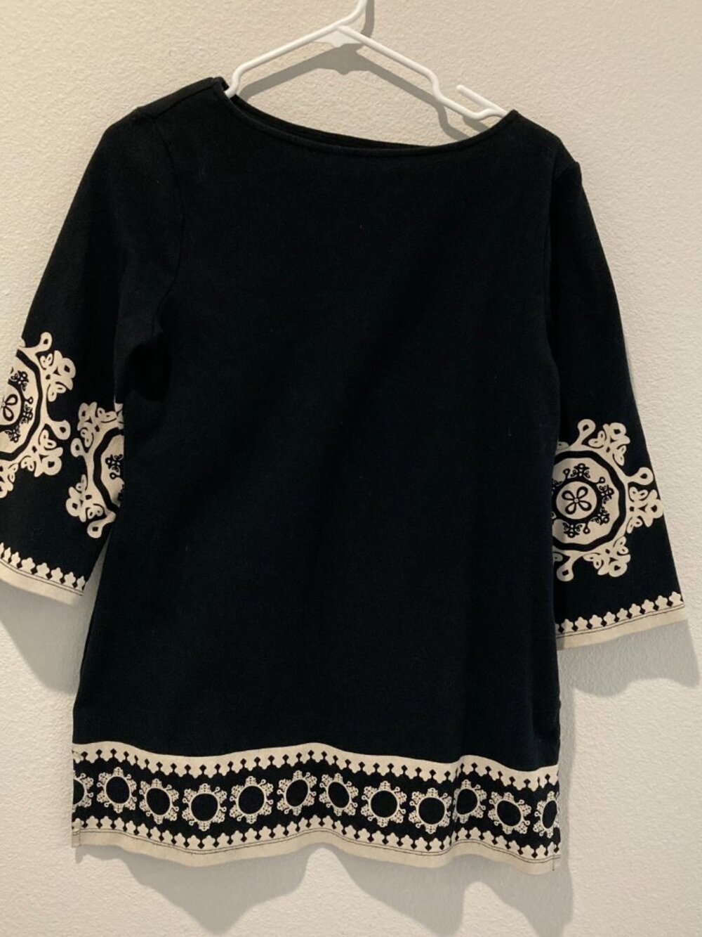 ✨ Charter Club Black White Medallion Border Knit Top - Size M 3/4 Sleeve